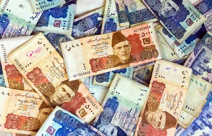 حکومت کا کورونا سے بیروزگار ہونے والے افراد کو مالی امداد دینے کا فیصلہ