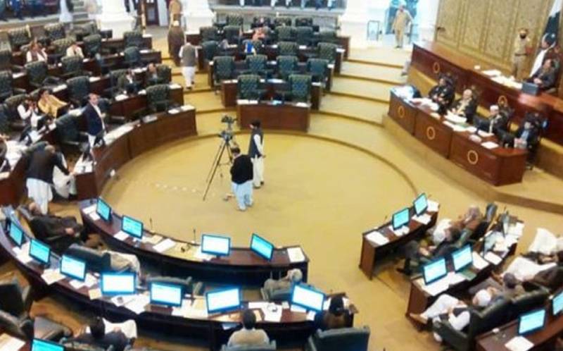 خیبرپختونخواہ اسمبلی میں جمعہ کی ہفتہ وار چھٹی بحال کرنے کی قرارداد متفقہ طور پر منظور