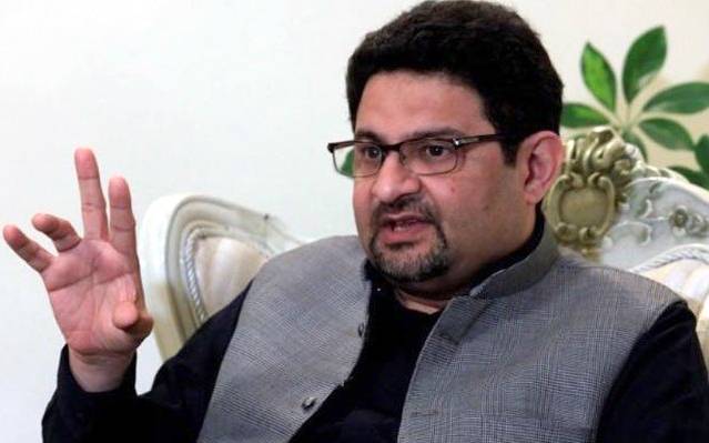 ’ملکی معیشت اگر تباہ ہوئی تو آپ کی کمپنی کا منافع کیسے بڑھ گیا؟‘ مفتاح اسماعیل صحافی کے سوال پر سٹپٹا کر رہ گئے