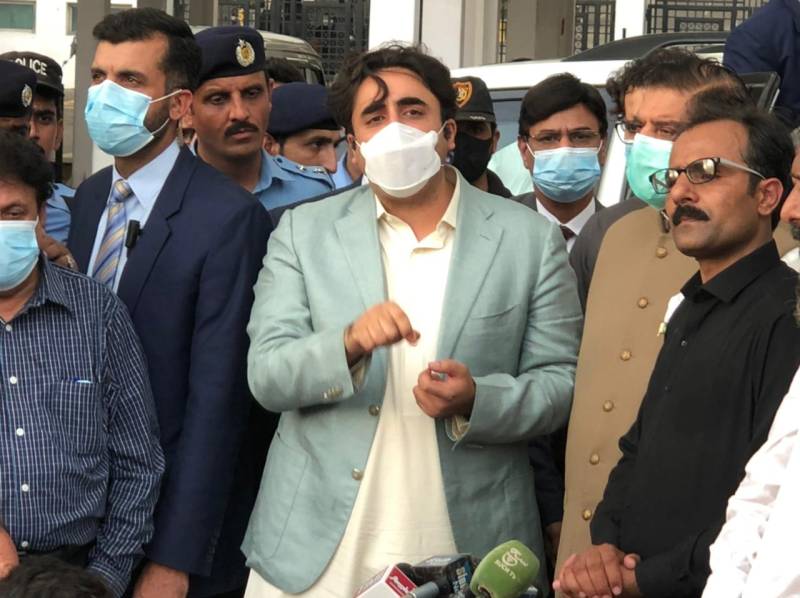 مزدور کی آمدن 20 ہزار کرکے 700 ارب کا ٹیکس لگادیا گیا: بلاول بھٹو زرداری
