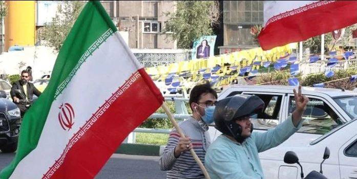 ایران میں صدارتی انتخابات سے ایک روز قبل تین امیدواردستبردار ہوگئے 