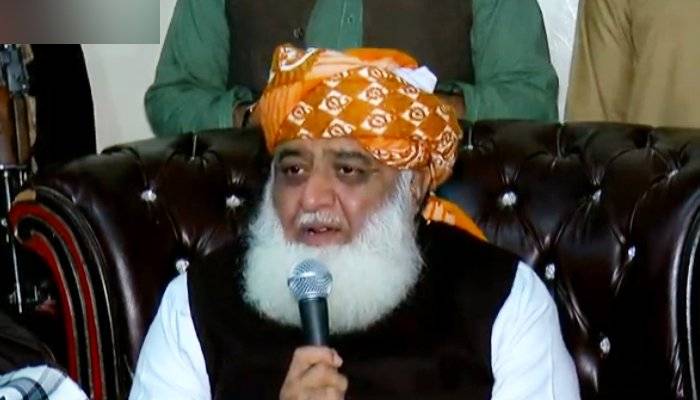 یہودی ایجنڈے کے تحت عمران خان کو اقتدار دیا گیا: فضل الرحمن