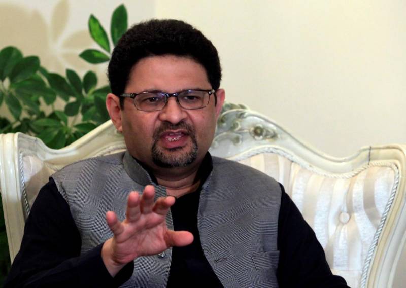 ایف بی آر نے عوام کے 750 ارب دبا رکھے ہیں: مفتاح اسماعیل