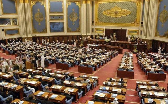 سعودی شوریٰ اراکین کی نماز کے اوقات میں تجارتی ادارے بند کرنے کی پابندی ختم کرنے کی سفارش