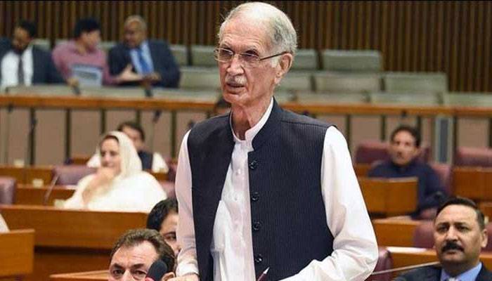 مہنگائی ہو گی تو ملک چلے گا، پرویز خٹک کی انوکھی منطق