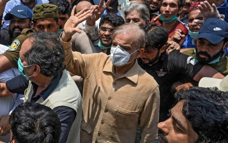 شہباز شریف ایف آئی اے کے سامنے پیش، پانچ رکنی ٹیم کی تفتیش