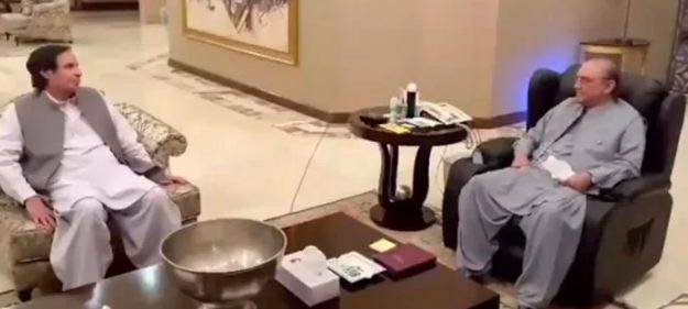 عمران خان کو لانے والے اب پچھتارہے ہیں: زرداری،انتخابات تک پی ٹی آئی کو نہیں چھوڑ سکتے: پرویز الہٰی