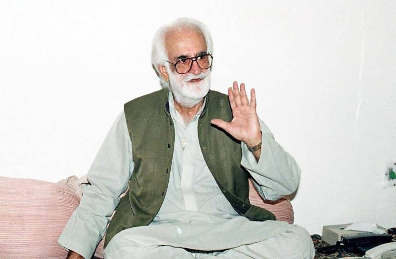 اہلیہ کی نازیبا تصاویر اپ لوڈ کرنے پر اکبر بگٹی کے بیٹے کیخلاف مقدمہ درج