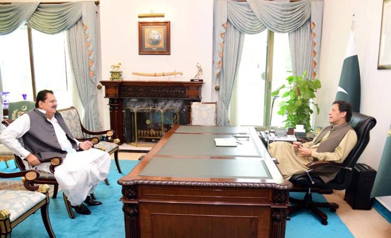 وزیراعظم سے طارق بشیر چیمہ اور مونس الہی کی ملاقات، اہم امور پر تبادلہ خیال