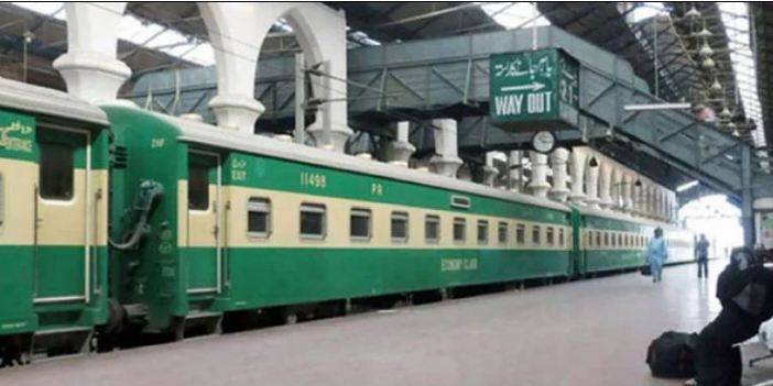 پاکستان ریلوے نے دو ٹرینیں نجی شعبے کے حوالے کردیں