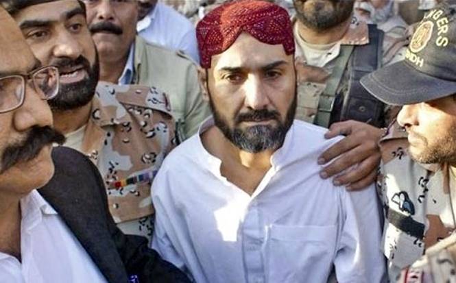 پی ٹی آئی مجھے اپنی پارٹی میں شامل کرنے کیلئے بے تاب ہے، ملزم عذیر بلوچ کا تہلکہ خیز دعویٰ 
