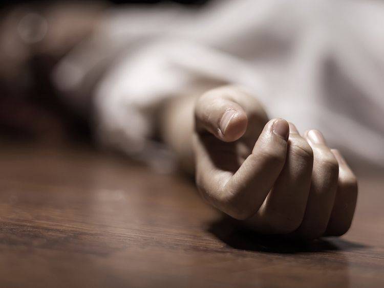 محبوبہ سے ملنے جانے والے نوجوان نے لڑکی کے والد کے آنے پر 13 ویں منزل سے برہنہ چھلانگ لگادی