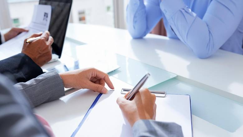 یواے ای میں ملازمت کے مواقع، تنخواہ 3 لاکھ 12 ہزار روپے 
