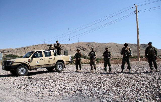 طالبان کے ڈر سے تاجکستان بھاگنے والے 2300 افغان فوجی ڈیوٹی پر واپس آ گئے