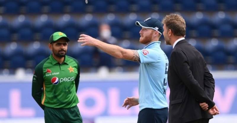 آخری ون ڈے: انگلینڈ کا ٹاس جیت کر فیلڈنگ کا فیصلہ