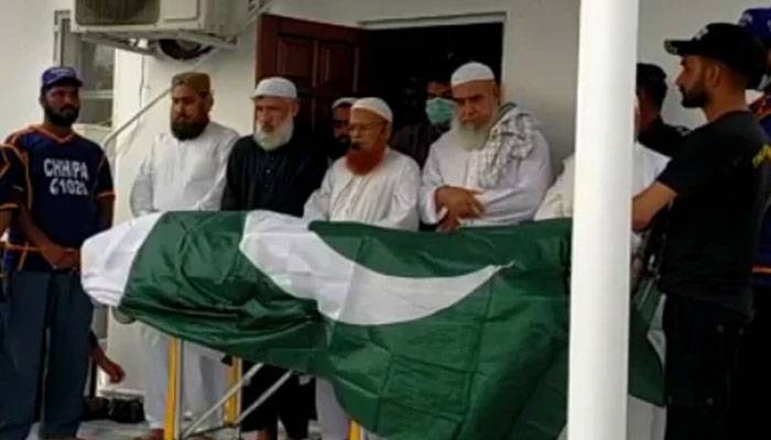 سابق صدر ممنون حسین کو سپرد خاک کر دیا گیا