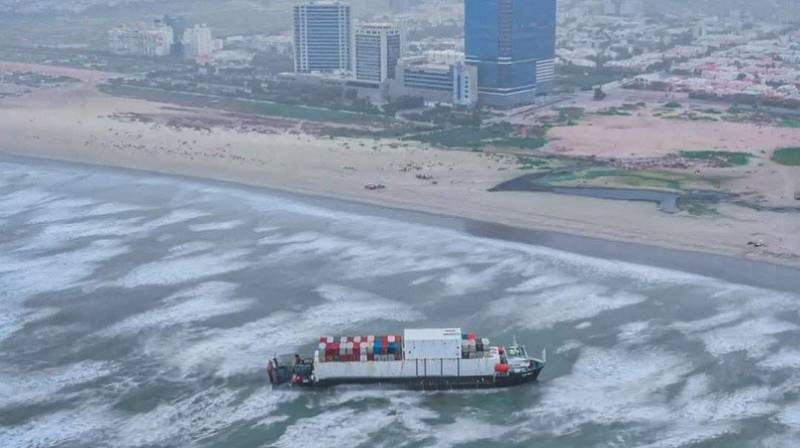 Karachi Seaview,Cargo ship stuck,tonnes of fuel,KPT