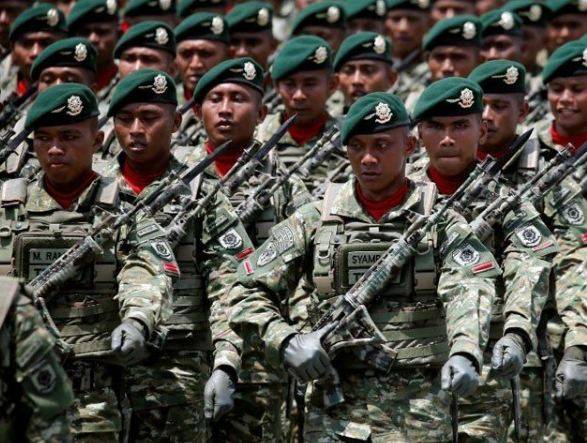 انڈونیشیا میں ہم جنس پرستی پر فوجی اہلکار کو سات ماہ قید کی سز ا سنادی گئی 