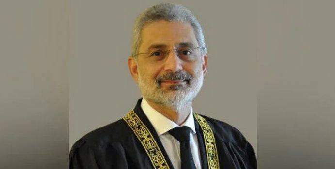 جسٹس قاضی فائز عیسی اور ان کی اہلیہ کورونا سے صحتیاب ہوگئے