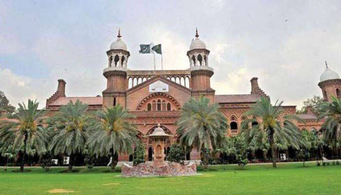 ججوں پر الزام لگانے والوں سے آہنی ہاتھوں سے نمٹنے کی ضرورت ہے : لاہور ہائیکورٹ