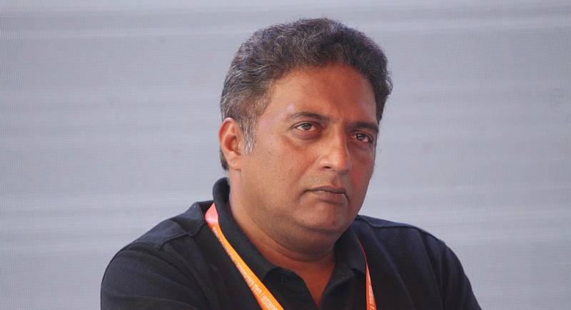 Famous Indian actor Prakash Raj injured, shifted to hospital for medical treatment