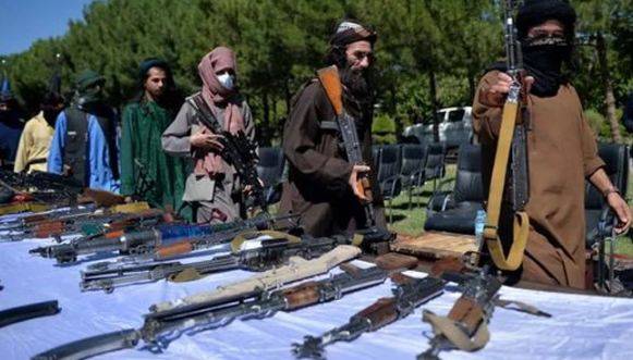 طالبان نے عام شہریوں سے اسلحہ واپس لینا شروع کردیا 