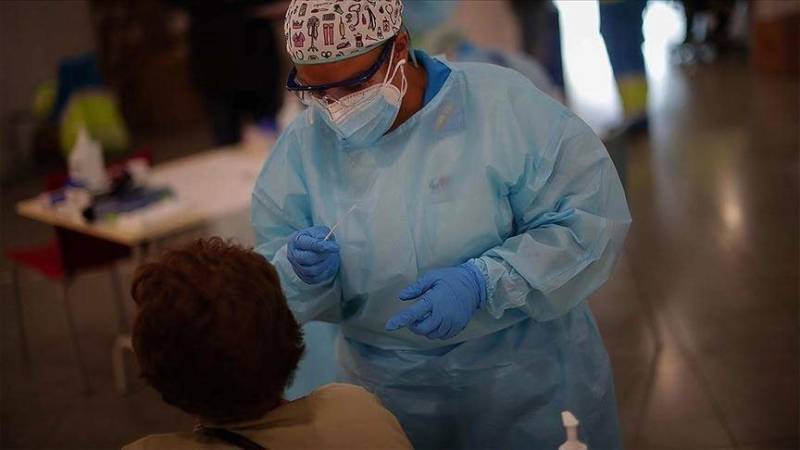 Corona virus kills 70 more, reports 3,239 new cases