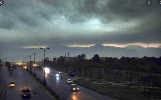 Chance of rain with strong winds in Kashmir, Gilgit-Baltistan, Islamabad and Punjab