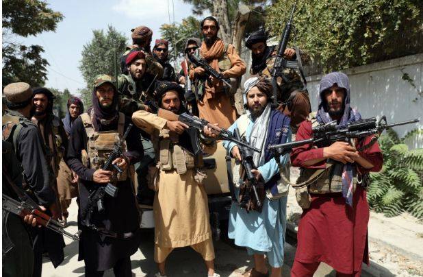 طالبان نے امریکی اور نیٹو افواج کے لئے کام کرنے والے افراد کی گھر گھر تلاشی شروع کردی 