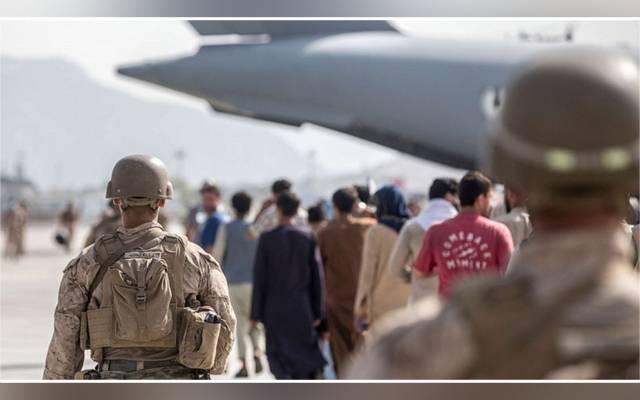 Severe shortage, food, drink, Kabul Airport, water, bottle, 40 dollar