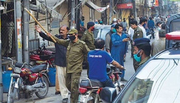 Lahore administration decides to arrest citizens who do not get vaccinated