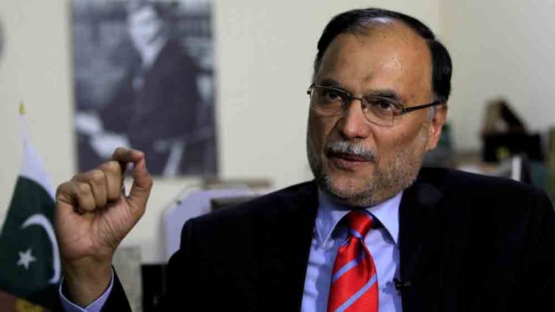 حکومت الیکٹرانک ووٹنگ مشینوں کے معاملے پر تمام سیاسی جماعتوں کو اعتماد میں لے، احسن اقبال