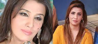 گلوکارہ حمیر ا چنا کی والدہ انتقال کرگئیں 