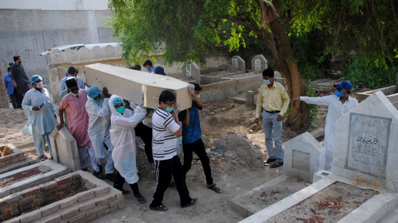 پاکستان میں کورونا وائرس سے مزید 82 افراد انتقال کر گئے
