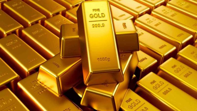 سونے کی فی تولہ قیمت میں دو سو روپے کمی