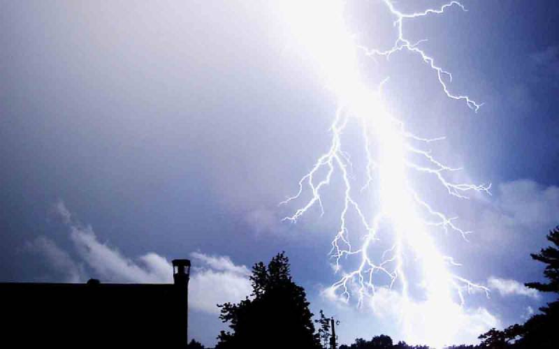  تھر میں آسمانی بجلی گرنے سے 5 افراد ہلاک