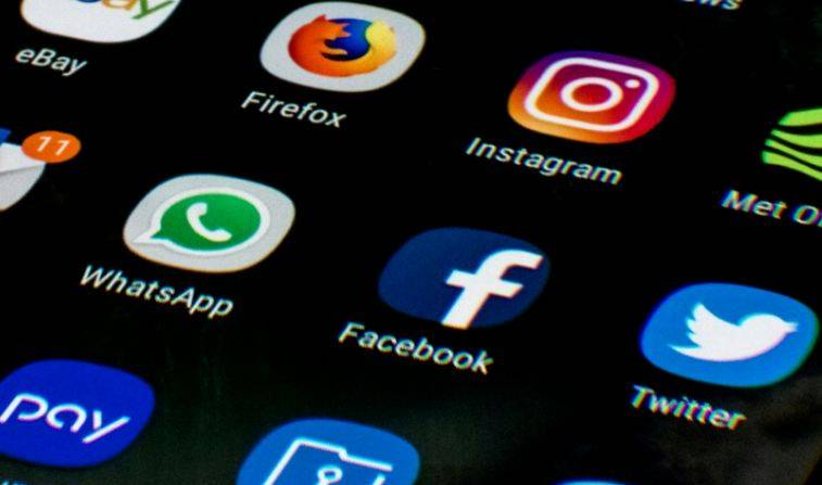سوشل میڈیا کے لئے نئے قوانین کا نوٹیفکیشن جاری کردیا گیا 