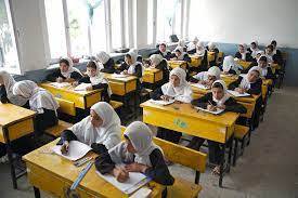 افغان خواتین جلد سکولوں میں جاسکیں گی ، وزیرداخلہ نے خوشخبری سنا دی 