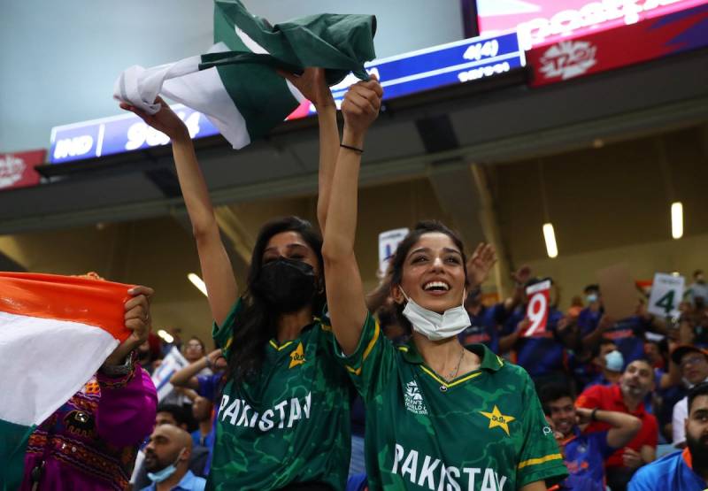 تاریخ رقم ، پاکستان نے ورلڈ کپ میں بھارت کو پہلی بار شکست دے دی