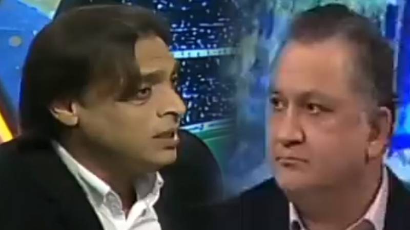 نعمان نیاز اور شعیب اختر کے درمیان لائیو پروگرام میں جھڑپ، پی ٹی وی نے انکوائری کمیٹی قائم کر دی