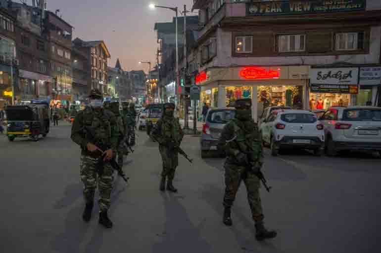 بھارت کیخلاف پاکستان کی فتح کا جشن منانے پر 12 سے زائد کشمیری گرفتار