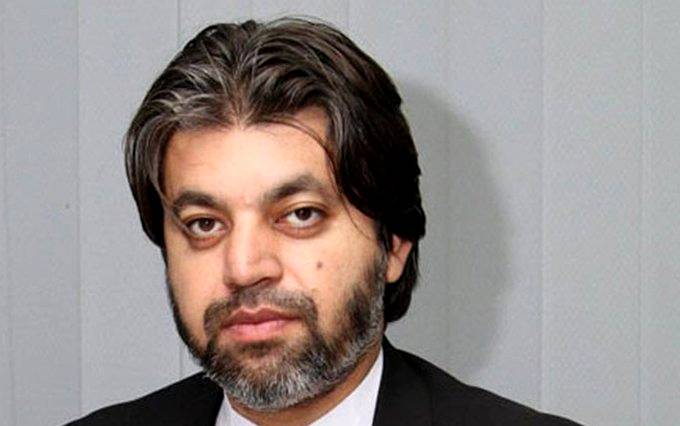 ’یہ کسی کے والد کا ٹی وی نہیں اور نہ کسی کے والد کا شو ہے‘ علی محمد خان نعمان نیاز کے روئیے پر برہم 