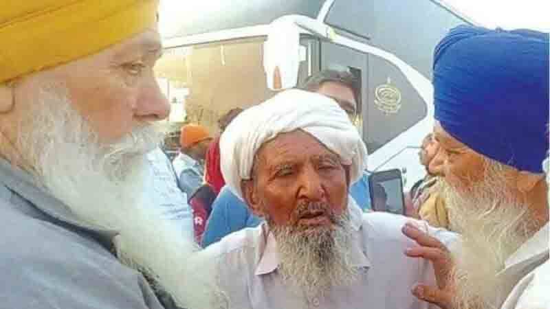 کرتار پور : 74 سال پہلے بچھڑنے والے دوستوں کے ملاپ کی کہانی وائرل ہوگئی 