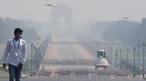 فضائی آلودگی کے باعث دہلی میں پٹرول سے چلنے والی گاڑیوں پر پابندی لگادی گئی 