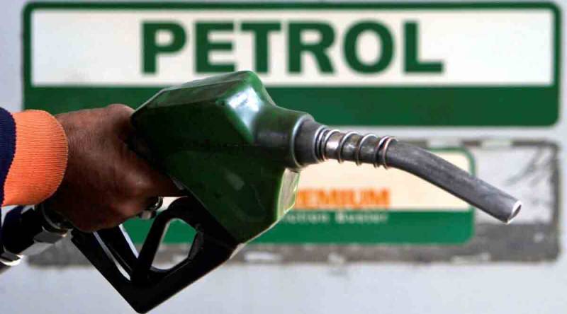 پٹرولیم ڈویژن نے پٹرول پر ڈیلرز مارجن میں 99پیسے فی لٹر اضافے کی تجویز دیدی