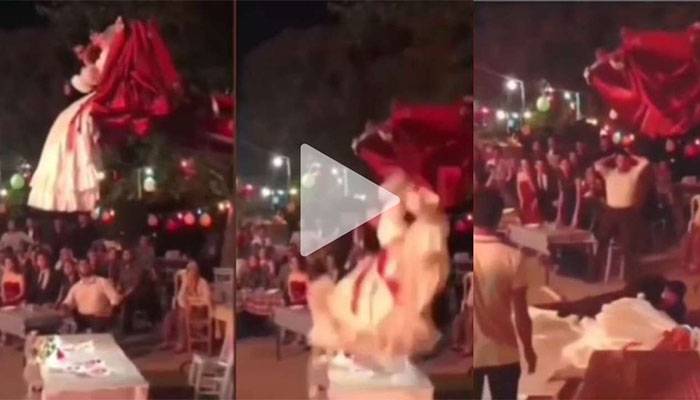Bridal, Bride and groom fall from a crane, grand wedding, 