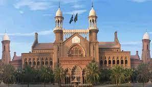 سکولوں میں چھٹیوں کا نوٹیفکیشن عدالت میں پیش کیا جائے ، لاہور ہائی کورٹ 