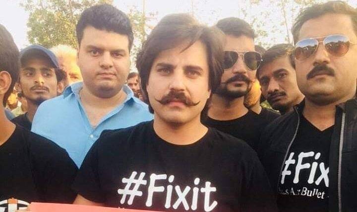 کراچی دھماکے میں ایم این اے عالمگیر خان کے والد بھی جاں بحق