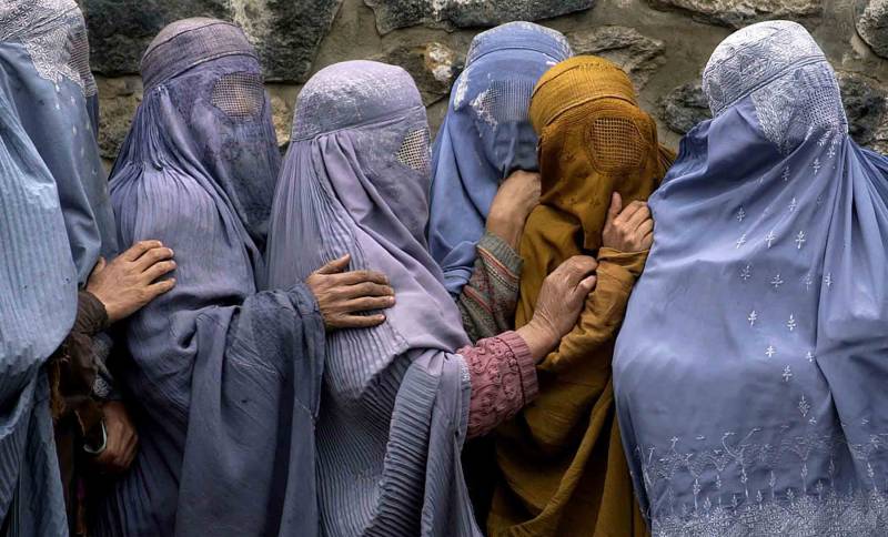  طالبان نے خواتین پر بڑی پاپندی عائد کر دی