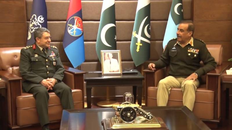 ترکی کے ڈپٹی چیف آف جنرل سٹاف کی چیئرمین جوائنٹ چیفس آف سٹاف کمیٹی جنرل ندیم رضا سے ملاقات 